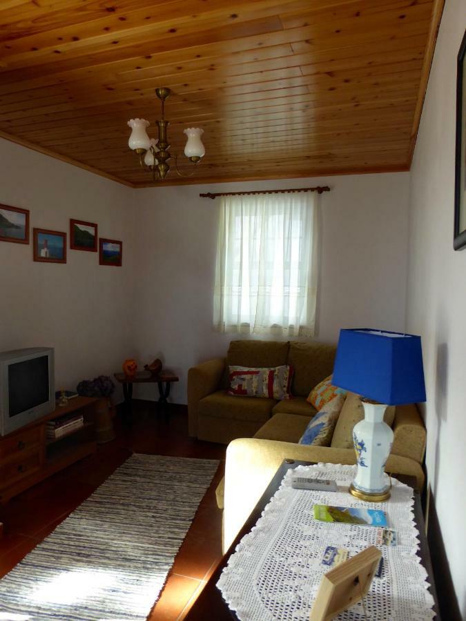 Azorean Cottage Sao Jorge Urzelina Bagian luar foto