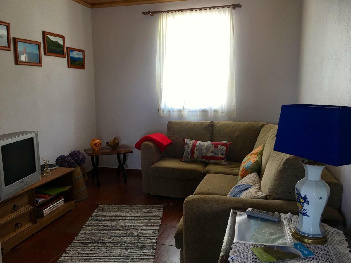 Azorean Cottage Sao Jorge Urzelina Bagian luar foto